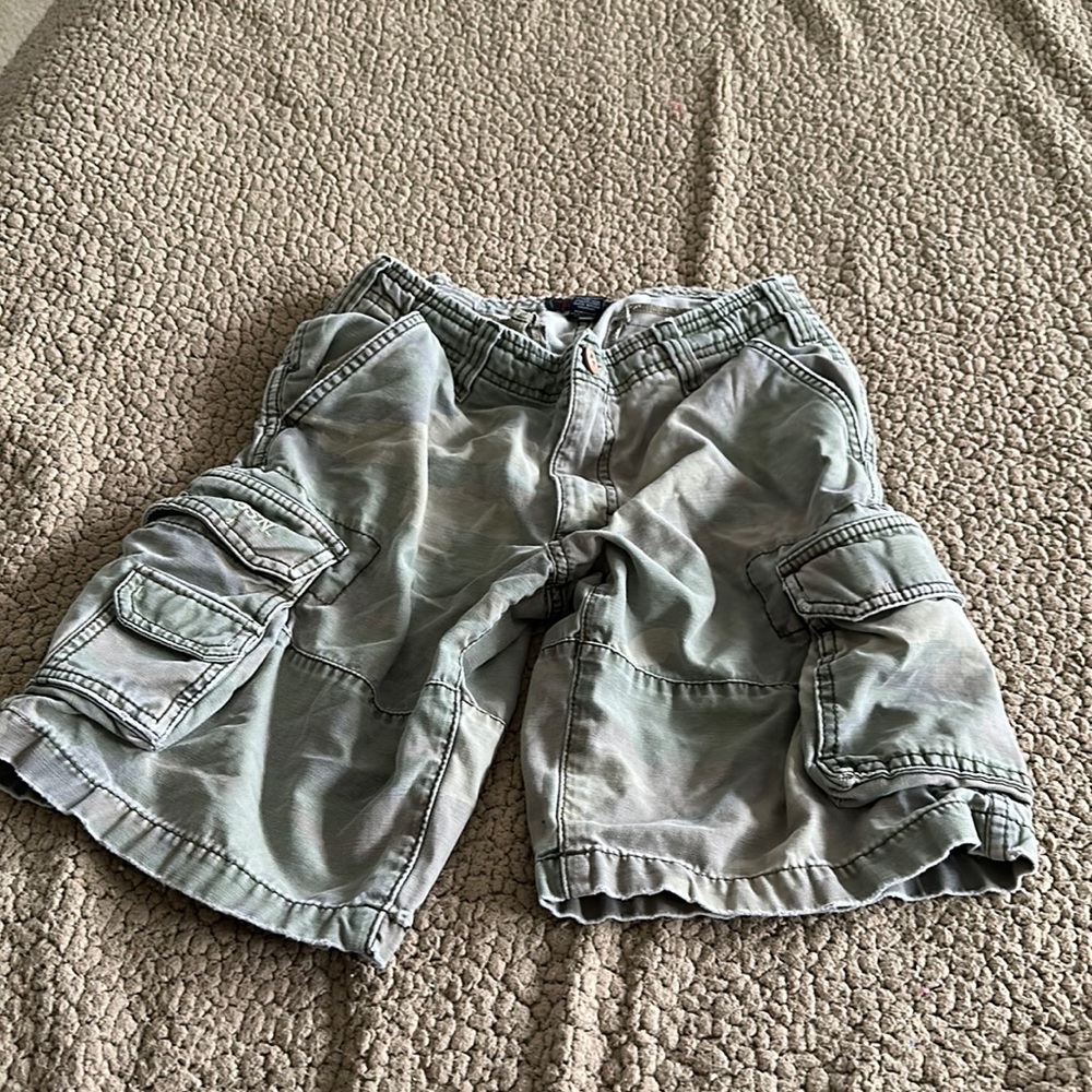 Men’s cargo shorts